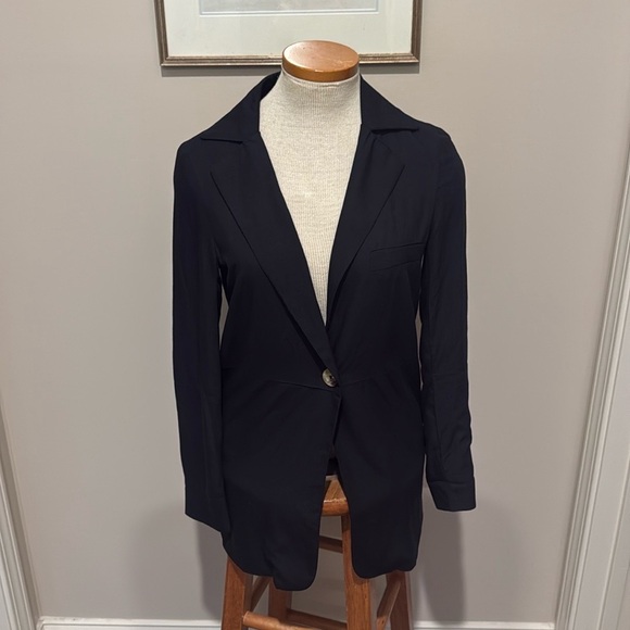 Able - Micah Drapey Blazer - Black - Size XXS - Gently Used!! - Picture 2 of 11